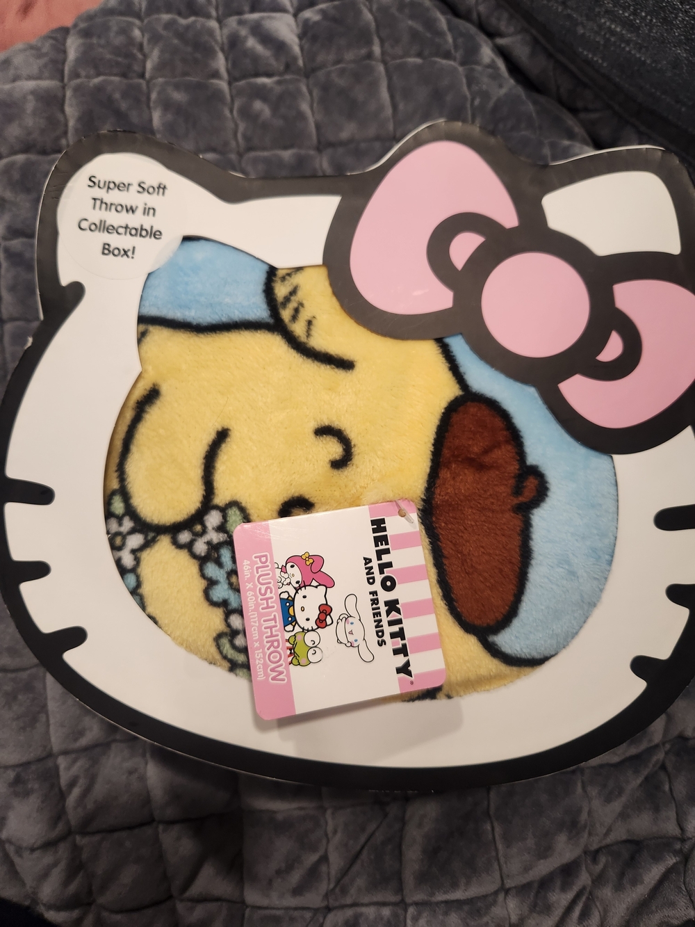 Hello Kitty Yellow & Blue Plush Throw Blanket - Kids Bath, Skin & Hair